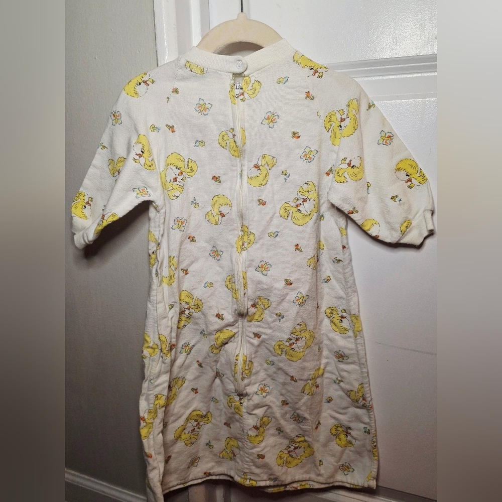 Vintage 80s 🐤Adorable Duckling Nightgown (6-9 mo)